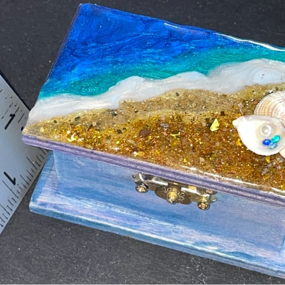 Real Sand Ocean Themed Resin Topped Jewelry Trinket Pine Box - Picture 16 of 17